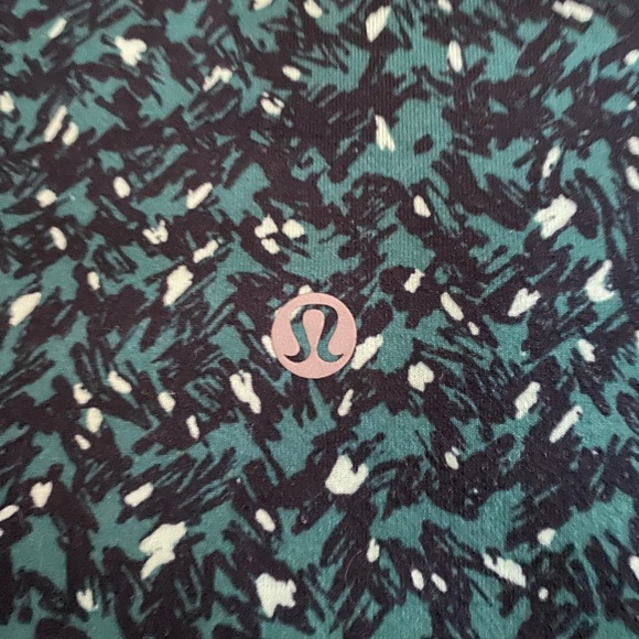 EUC Lululemon Leggings. Size 6 Green, Black and Mint. - Picture 4 of 6